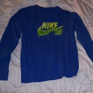 Boys Nike tee